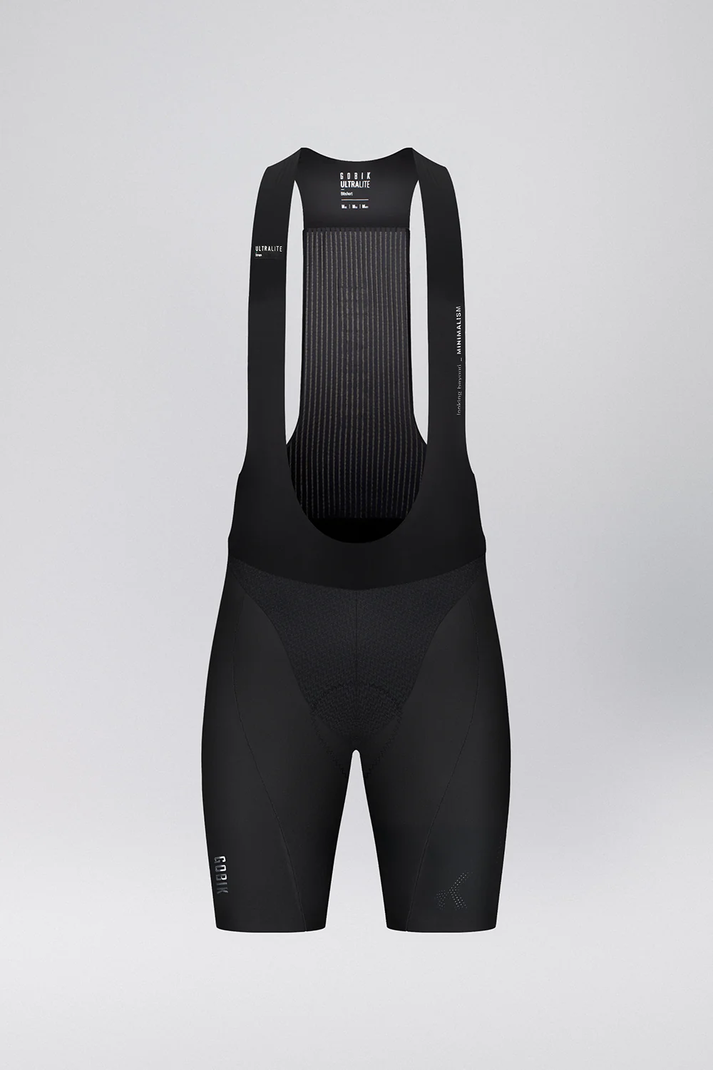 Calção ciclismo tipo bib preto com alças e detalhes em tecido ventilado.