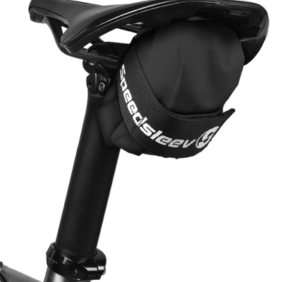 Bolsa preta sob assento de bicicleta com correia 'speedsleeve'