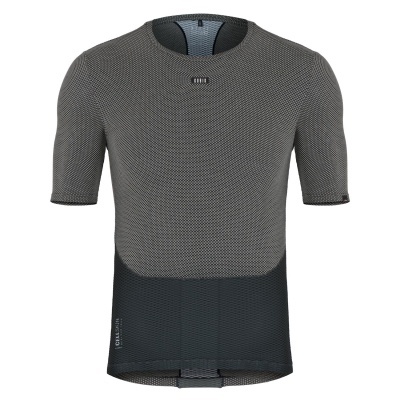 Camisola desportiva cinza e preta de manga curta com padrão em malha