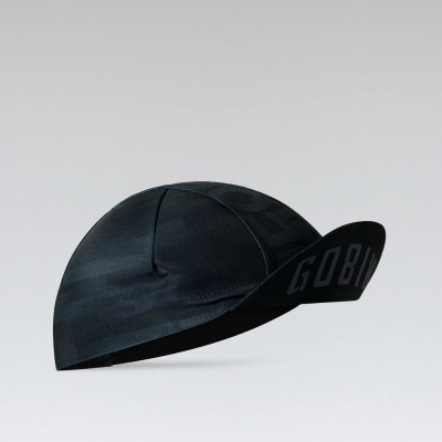 Boné de ciclismo preto com escrita GOBI na pala