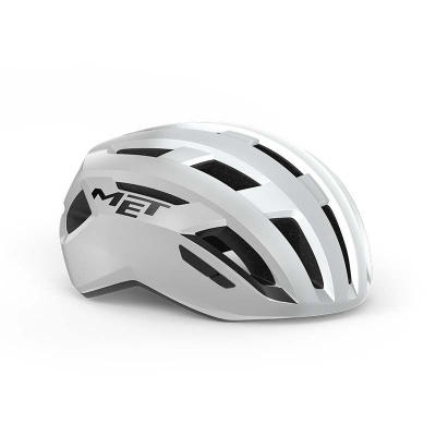 Capacete branco para bicicleta com texto MET preto