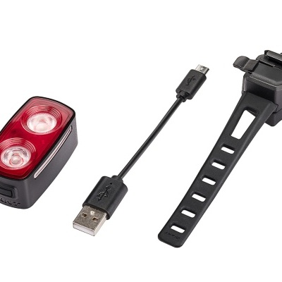 KIT&#x20;LUZES&#x20;GIANT&#x20;RECON&#x20;HL&#x20;600&#x20;TL&#x20;200&#x20;COMBO