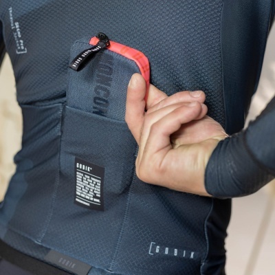 CAPA&#x20;DE&#x20;SMARTPHONE&#x20;ESSENTIAL&#x20;INKWELL