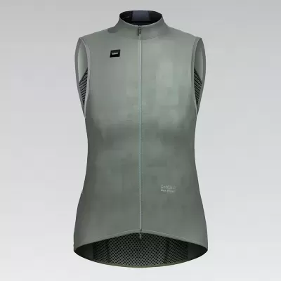 Colete desportivo cinza claro com fecho frontal e padrões de malha interna