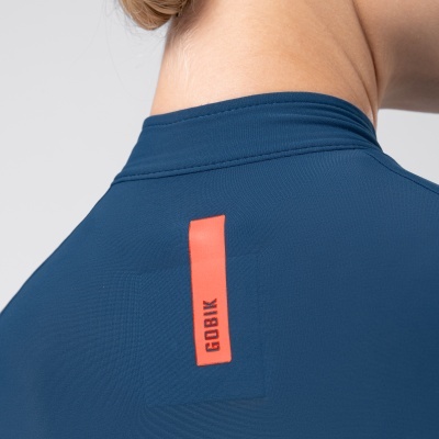JERSEY&#x20;MANGA&#x20;COMPRIDA&#x20;GOBIK&#x20;PACER&#x20;SOLID&#x20;2.0&#x20;WOMEN&#x20;ASSAULT