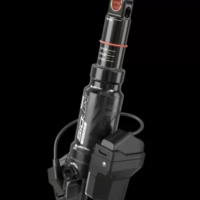 Amortecedor traseiro preto com caixa elétrica