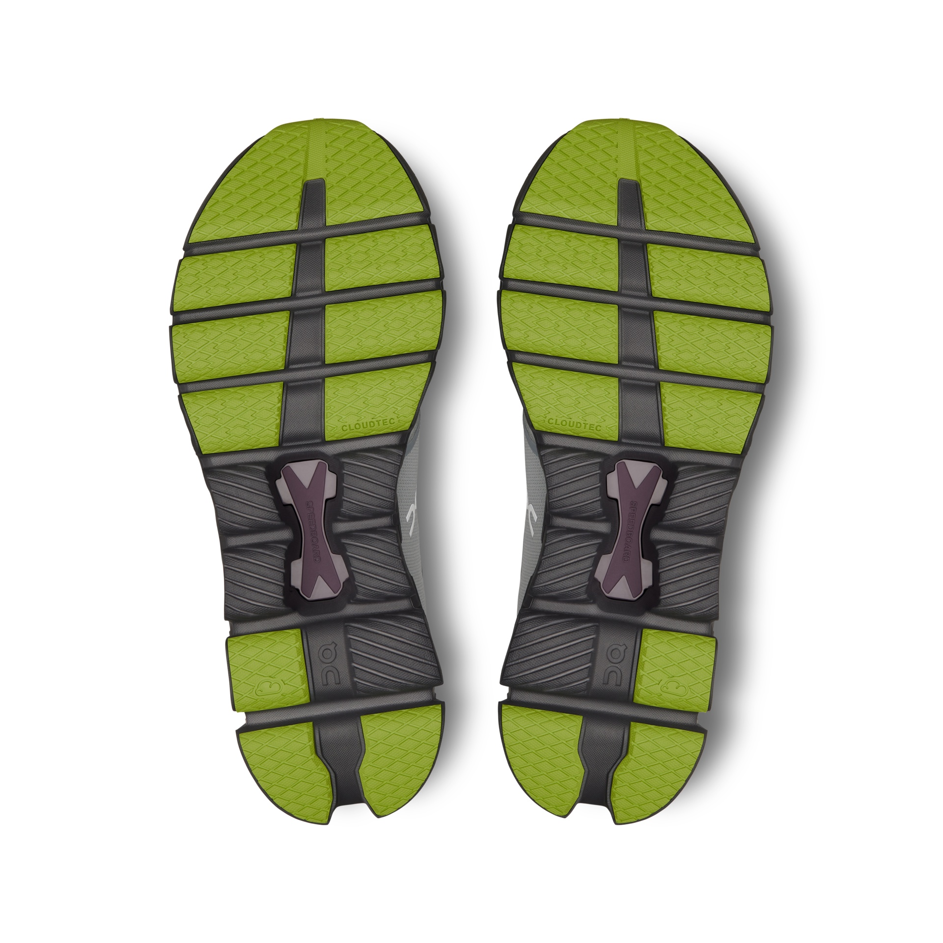 Solas de calçado verdes e pretas com padrão riscas largas
