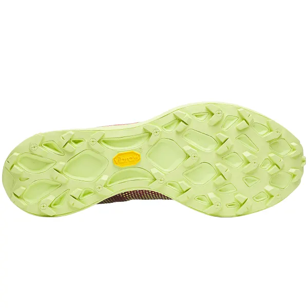 Sola de sapato desportivo em borracha amarela com padrão antiderrapante e logótipo Vibram