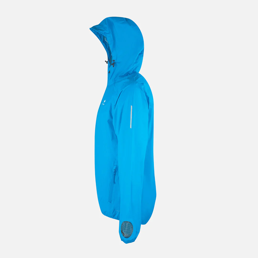 Casaco impermeável azul com capuz e bolso lateral