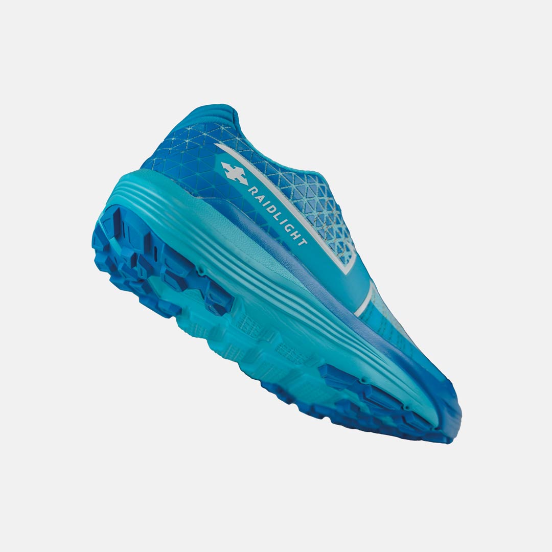 Sapatilha desportiva azul RaidLight com sola texturada