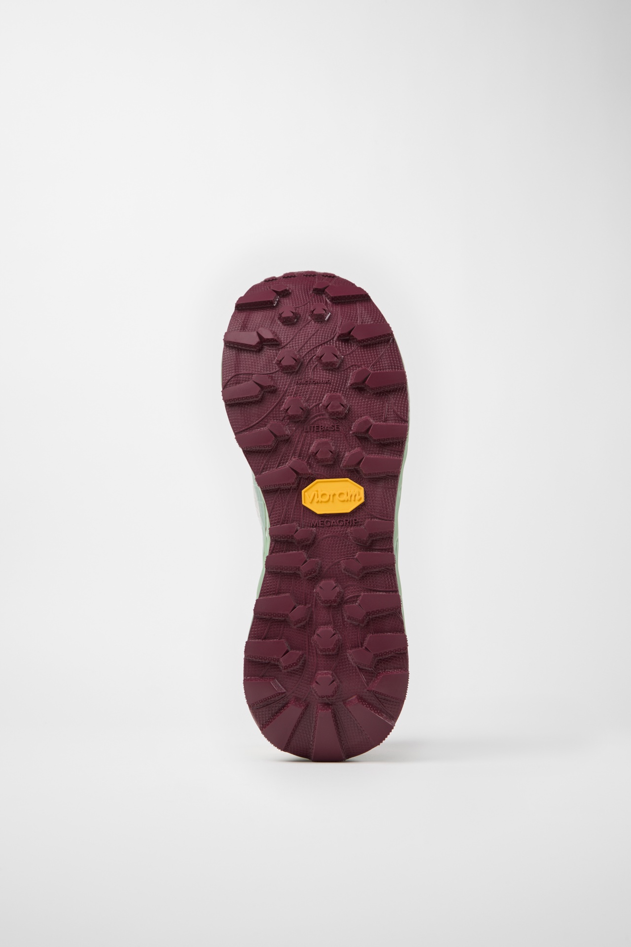 Sola de sapato vinho com logotipo Vibram amarelo