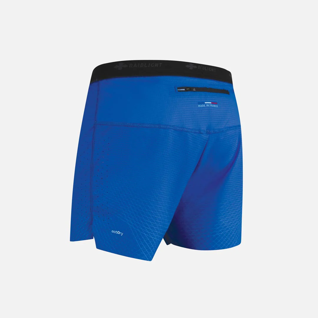 Calções azuis com cintura preta e bolso traseiro