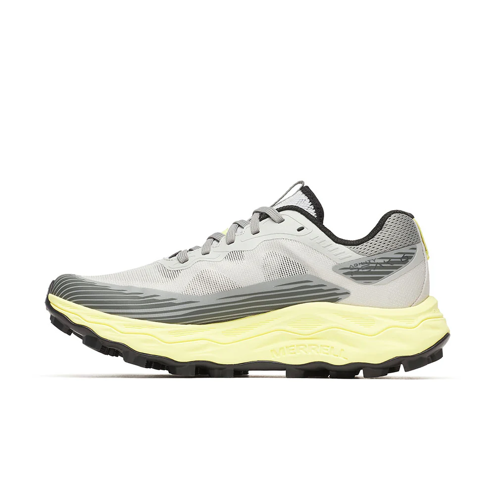 Ténis desportivos cinza claro com sola amarela e preta