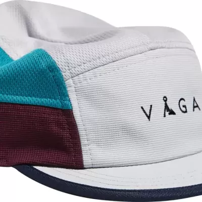 Boné branco com painéis azul turquesa e vinho e texto VIGA