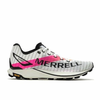 Tênis de corrida Merrell branco com riscas pretas e detalhe rosa.