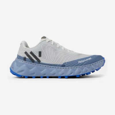 Tênis desportivo Norwell branco, cinza e azul com sola texturada