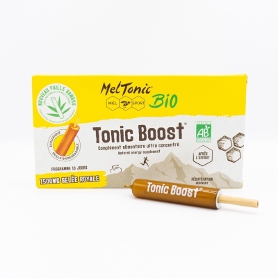 Embalagem e ampola do suplemento alimentar MelTonic Bio Tonic Boost sobre fundo branco