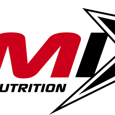 Logo AM Performance com letras vermelhas e pretas