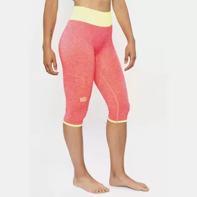 Leggings rosa e amarelas femininas até meio da perna com logo KG