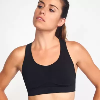 Top desportivo feminino preto sem estampados