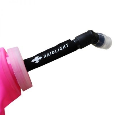 Frasco rosa com mangueira preta e bocal transparente