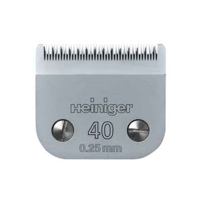 Lâmina de cortador de cabelo metálica prateada com texto HEINIGER 40 0.25 mm