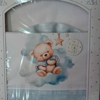 Conjunto têxtil para bebé com ursinho e nuvem azul