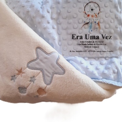 Cobertor infantil macio com textura e aplicação de estrela