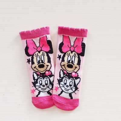 Meias infantis rosas com Minnie Mouse e gato estampados