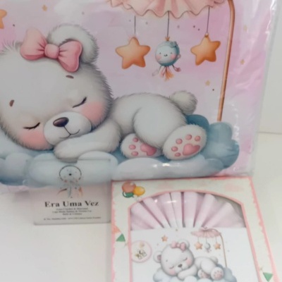 Conjunto de roupa de cama para bebê com desenho de urso a dormir e estrelas em tons rosa e branco