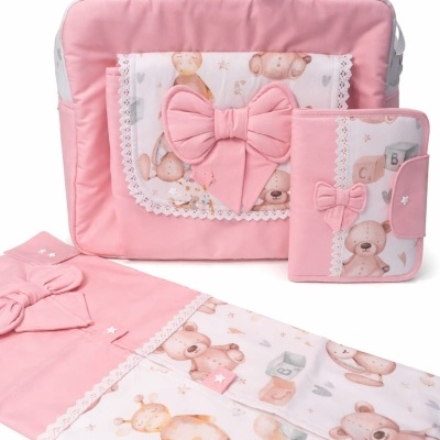 Conjunto para bebé rosa com mochila, porta documentos e muda-fraldas decorados com ursinhos e laços cor-de-rosa