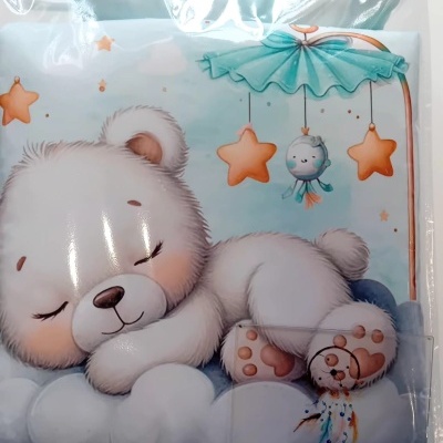 Têxteis para bebé com estampa de urso a dormir, estrelas e móbile, embalagem plástica com pega