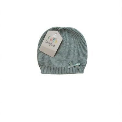 Gorro de malha cinzento claro com etiqueta CUBO mágico