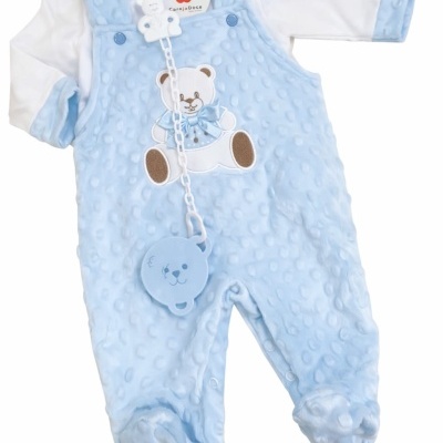 Macacão azul claro de bebé com ursinho bordado e camisola branca