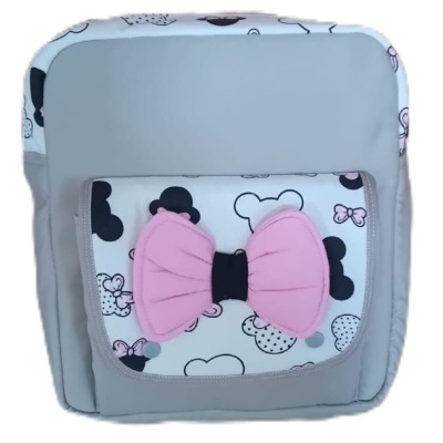 Mochila cinza com bolso estampado e laço rosa 3D