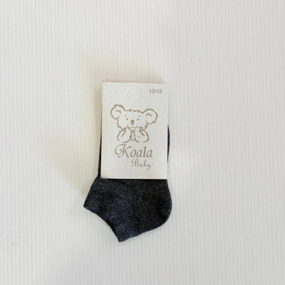 Meias de bebé pretas com etiqueta Koala Baby e desenho de coala