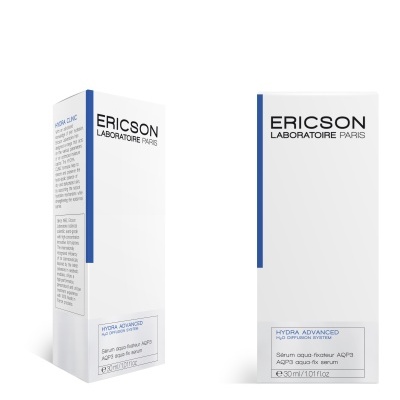 Caixas brancas de cosméticos ERICSON LABORATOIRE PARIS com texto em azul