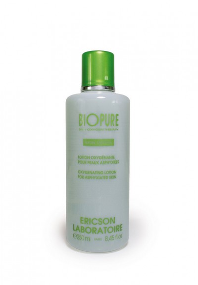 Frasco branco com tampa verde e texto verde de loção oxigenante Biopure da Ericson Laboratoire