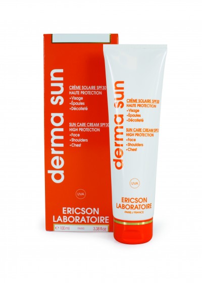 Creme solar DERMA SUN SPF 30 em embalagem branca com texto laranja ao lado da caixa laranja