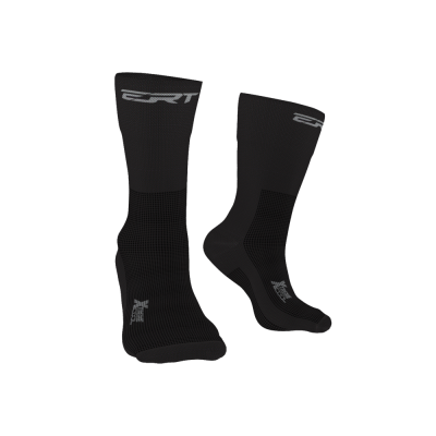 Par de meias pretas com marca 2XRT