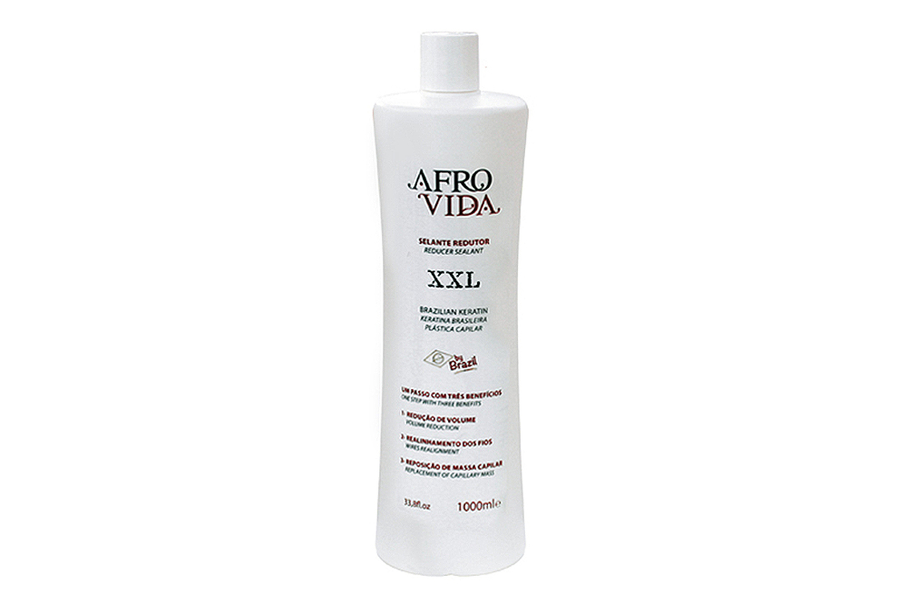 Frasco branco de champô Afro Vida XXL com texto em preto e vermelho