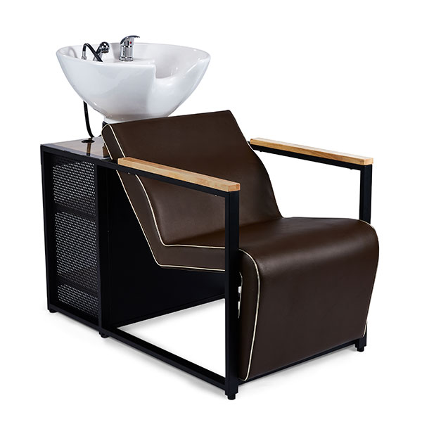 Cadeira de cabeleireiro castanha com lava-cabeças branco