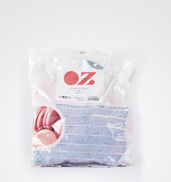 Pacote de conchas ou pedras decorativas cor-de-rosa em saco plástico transparente