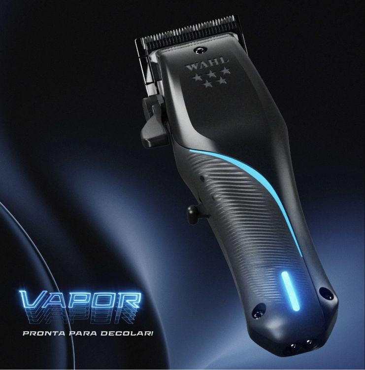 Por que a Wahl Vapor F32 Fadeout Clipper é a escolha ideal para barbeiros profissionais? Máquina de cortar cabelo WAHL preta com detalhes azuis e texto promocional no fundo escuro