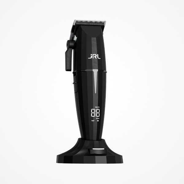 Máquina de cortar cabelo preta com visor digital e base de carregamento