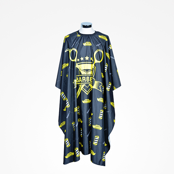 Capa preta para barbeiro com padrão amarelo e texto BARBE em manequim