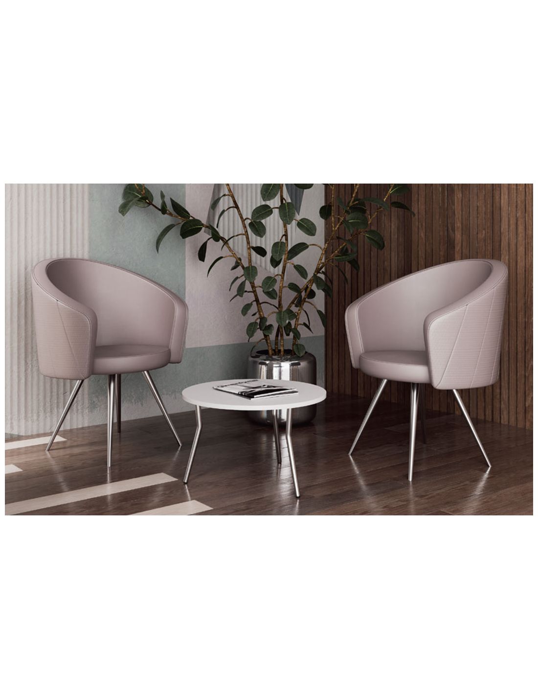 Duas poltronas bege claras e uma mesa redonda branca em ambiente moderno com planta e chão de madeira