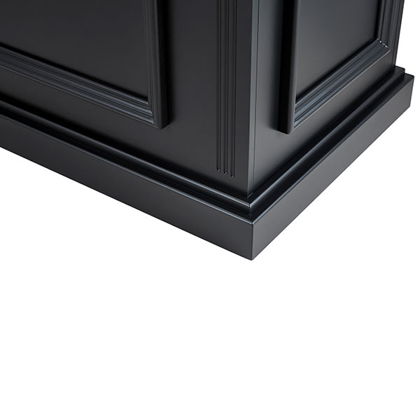 Base preta de mobília com detalhes em relevo sobre fundo branco