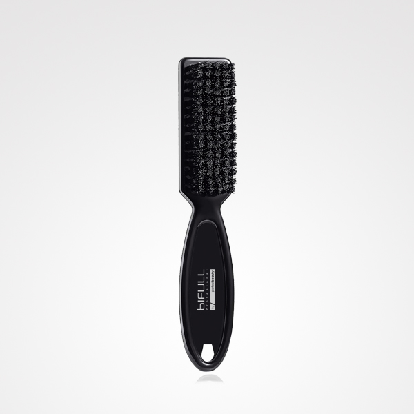 Escova de cabelo preta com cabo em plástico e texto bitFULL PROFESSIONAL