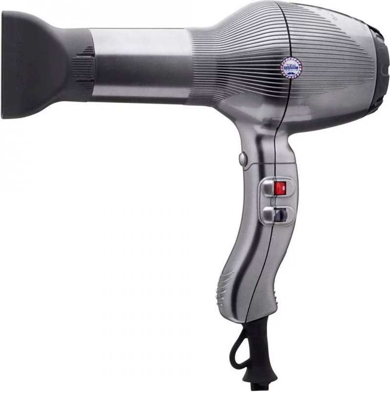 Secador de cabelo metálico prateado com botões e bico de direcionamento